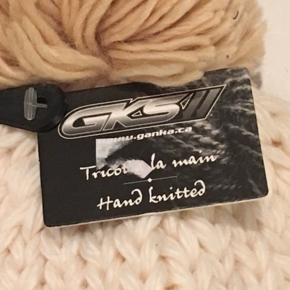 NWT Adult Unisex Hand Knitted White Beanie by Ganka - Picture 2 of 4